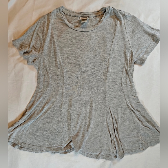 Mossimo Supply Co. Tops - Mossimo Supply Co. Womens Gray Short Sleeve Fit And Flare Top Size XS